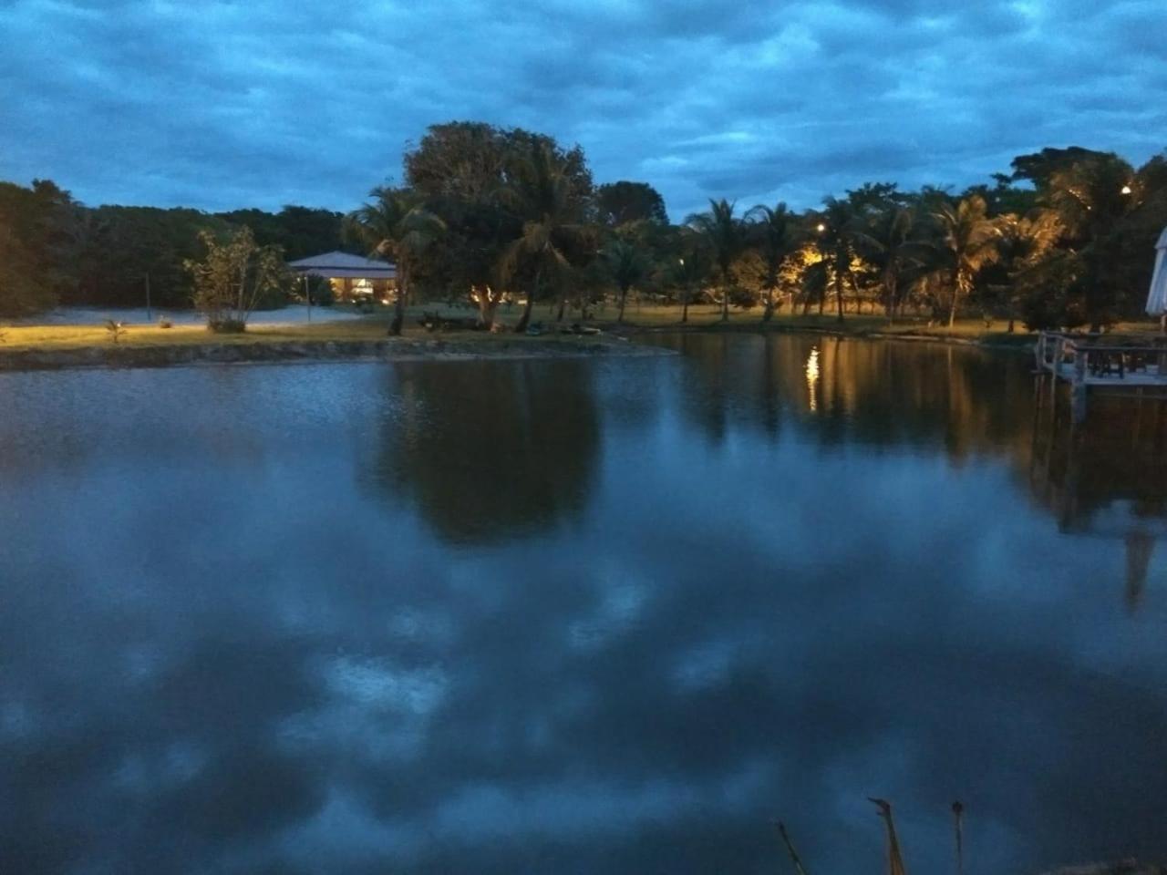 Residencial Lagoa Da Praia Alcobaca Exterior photo